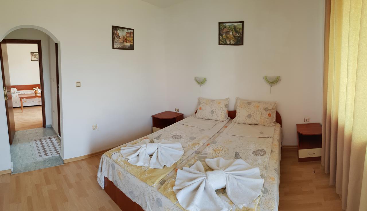 Hotel Strinava 普里莫尔斯科 外观 照片